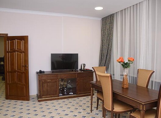 Гостиница Континент Грозный-98