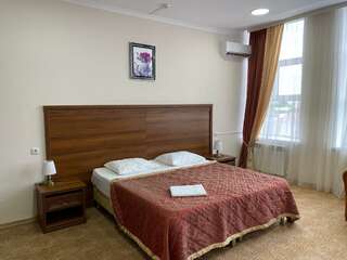 Гостиница Континент Грозный Номер полулюкс семейный-3