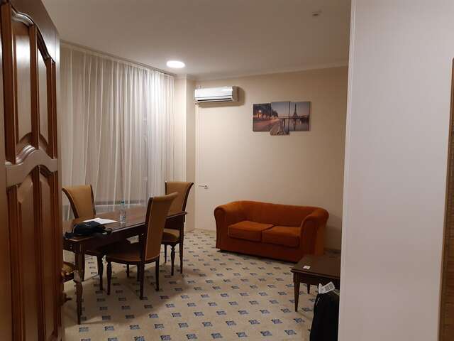 Гостиница Континент Грозный-208