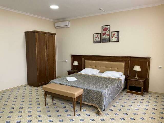 Гостиница Континент Грозный-75